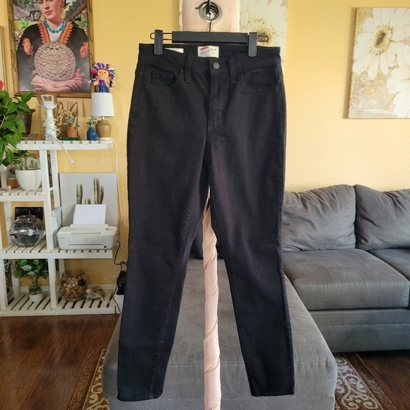 Universal Theard Black Jeans - Picture 1 of 6